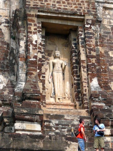 Wat Rachaburana standing Buddha in niche